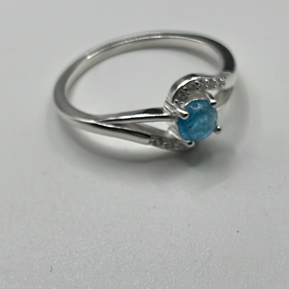 NEON BLUE APATITE, CZ, AND STERLING SILVER RING SIZE 9 - Picture 9 of 12